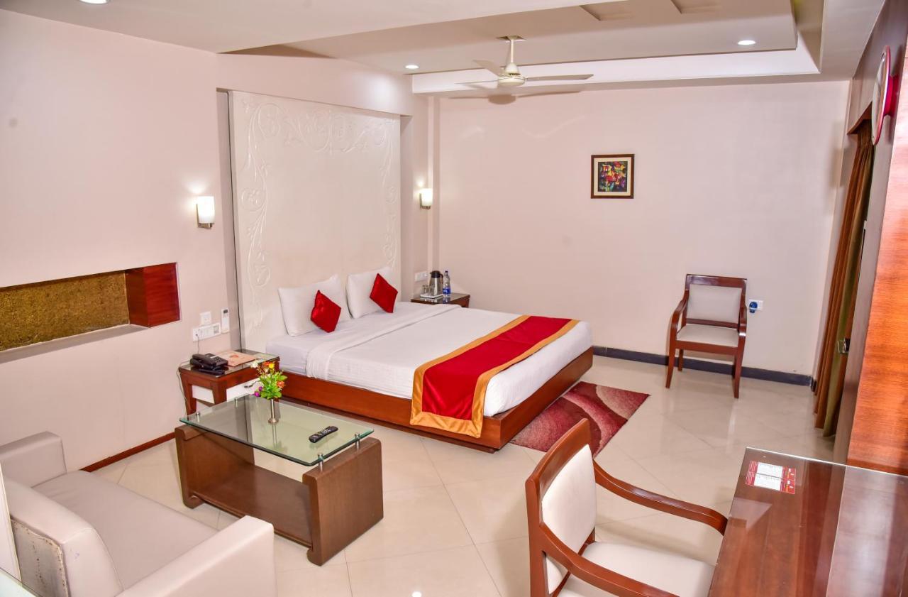 Hotel Amit International Bhilai Εξωτερικό φωτογραφία
